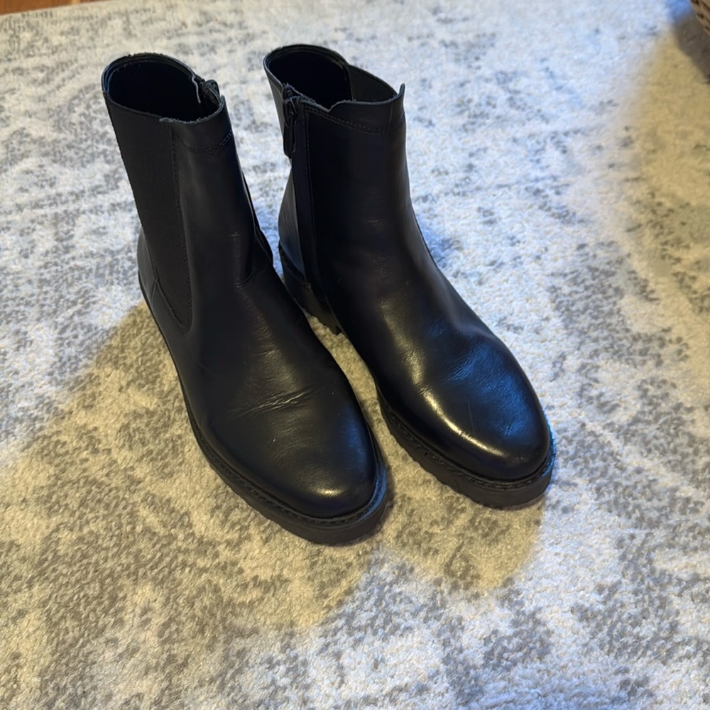 Franco sarto leather Chelsea boots